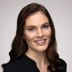 Dr. Minette Swart